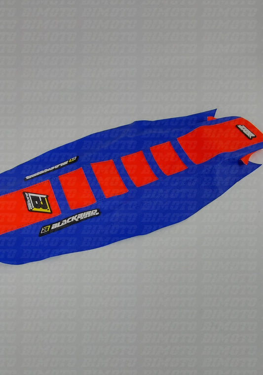 Copertina Sella Zebra Rosso/Blu Beta RR/RX 2T-4T (2020-2027) Xtrainer (2023-2027) Blackbird