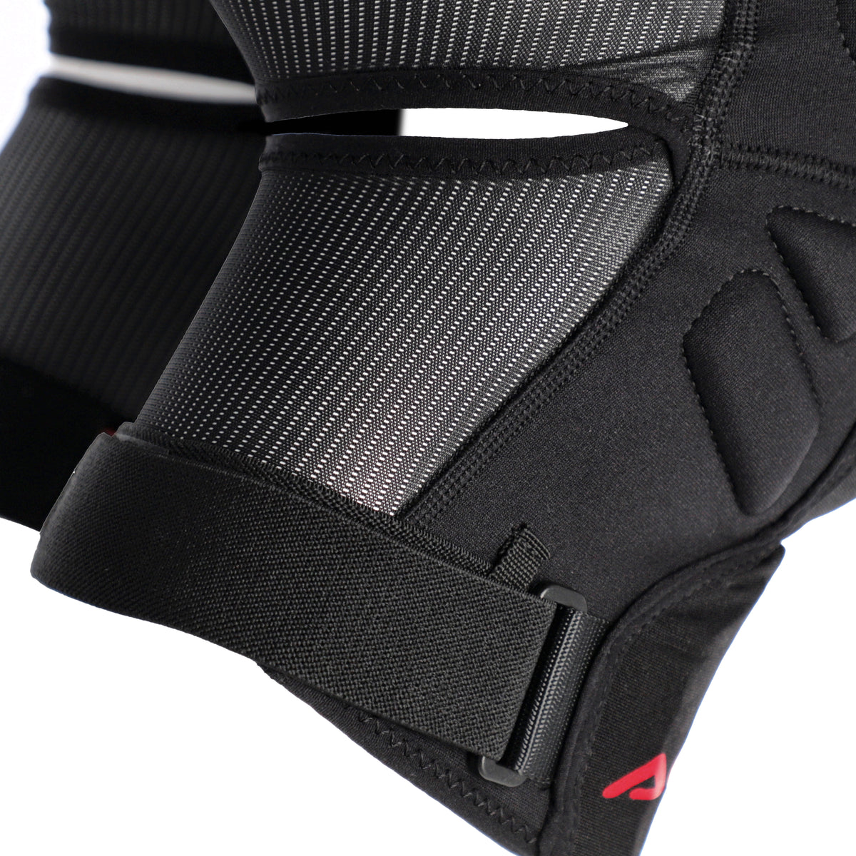 GINOCCHIERE SOFT NERO/ROSSO ACERBIS