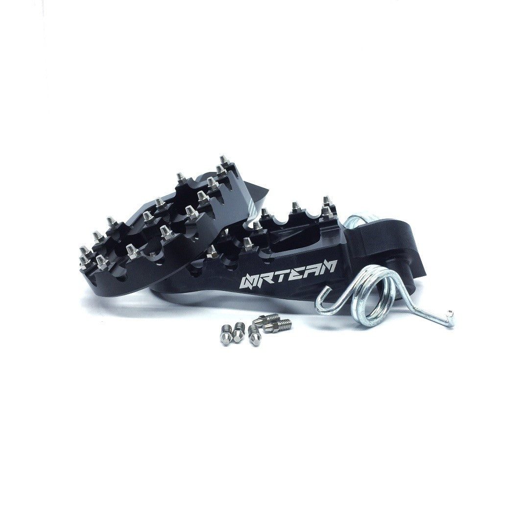Pedane Maggiorate Ergal CNC Nere Nrteam Beta RR 2T-4T (2005-2019) - Xtrainer 2T (2015-2026)