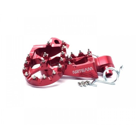 COPPIA PEDANE IN ERGAL ROSSE BETA RR 125-200-250-300 2T RR 350-390-430-480 4T 2020-2025
