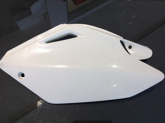 Fianchetto sinistro UFO Honda CRF