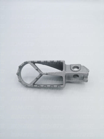 compare product Pedana poggiapiedi sinistra Beta RR 2T 125 200 250 300 – 4T 350 390 430 480 (2020-2026) OEM 037320080000
